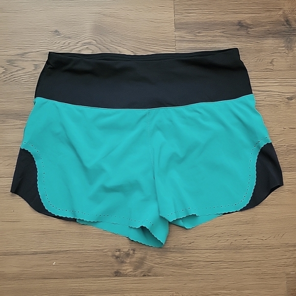 lululemon athletica Pants - Lululemon Smooth Stride Short